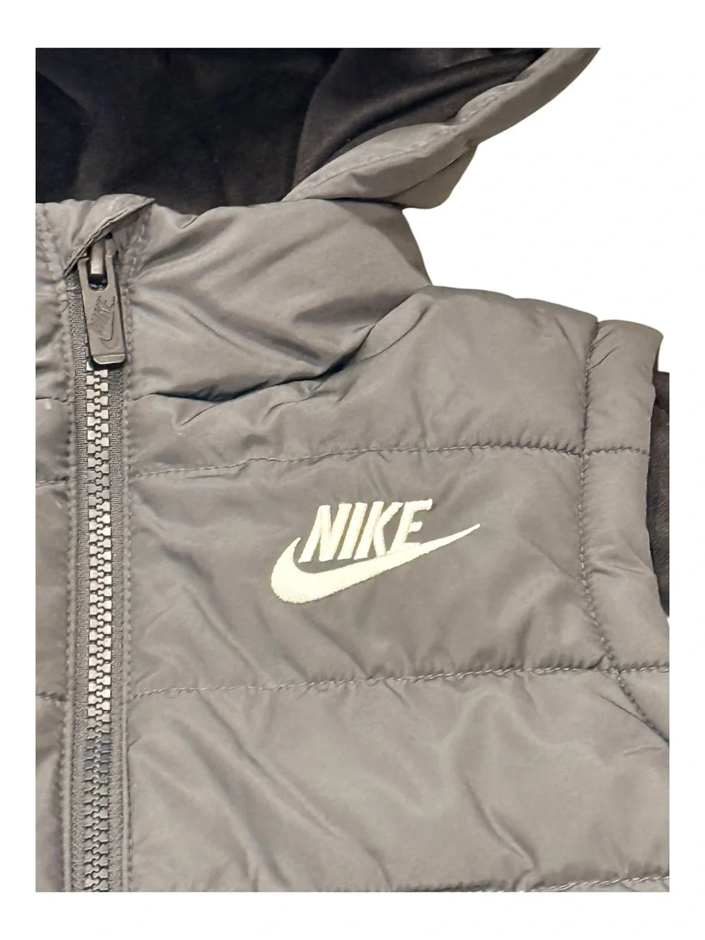 Nike Boys Puffer Vest Hoodie Just Do It Logo Sleeve Gray Size XS 4
